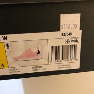 Women’s Adidas NMD_R1